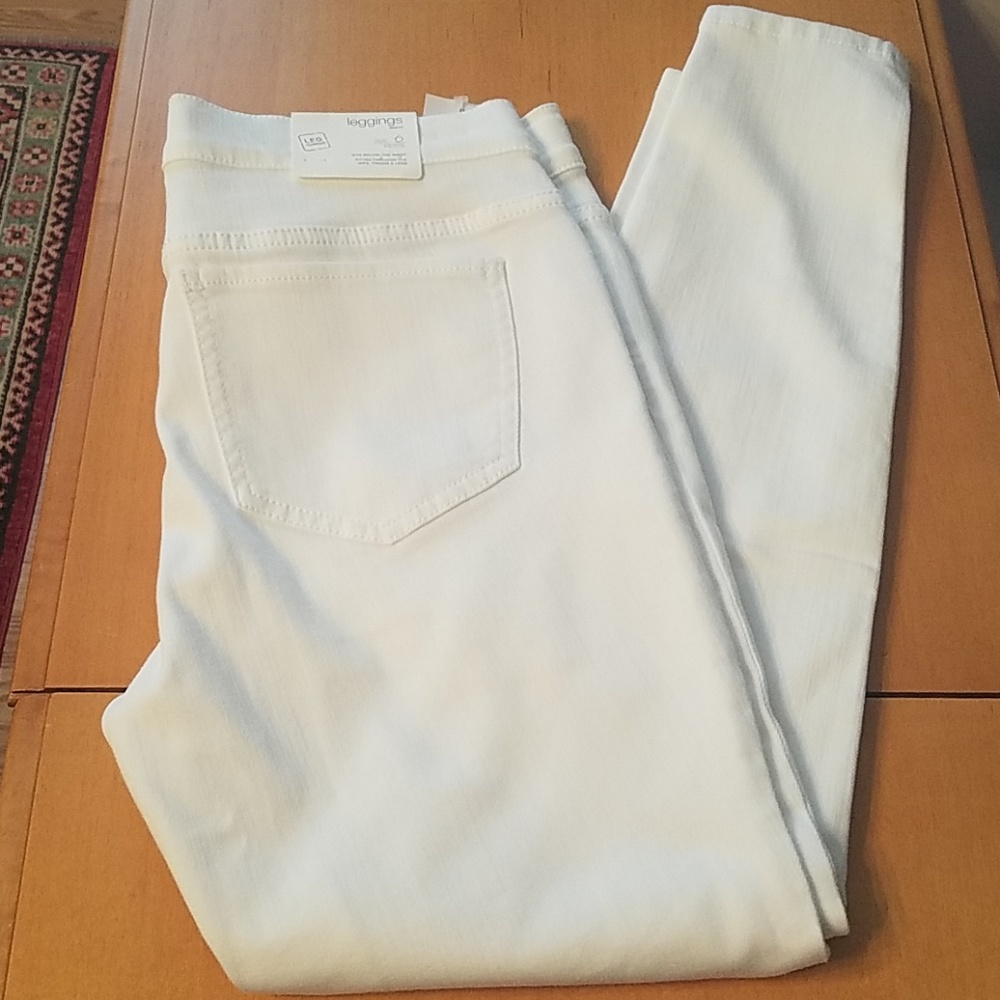White denim skinny jeans